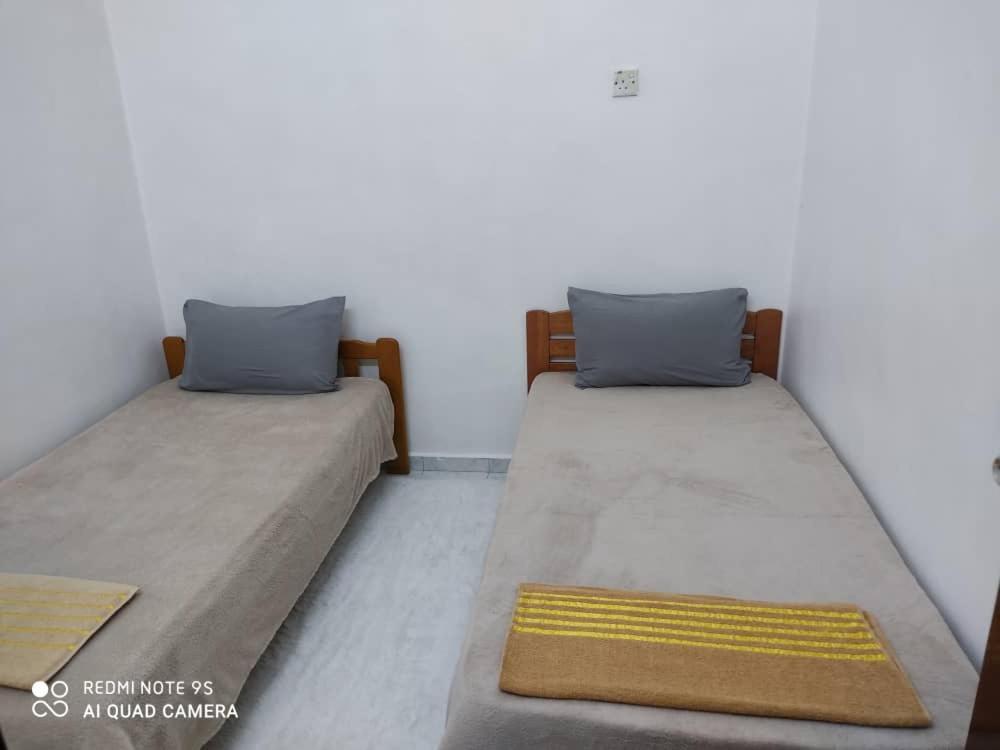 R&R Homestay Simpang Renggam Luaran gambar